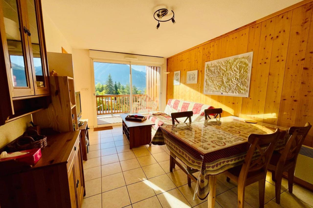 Apartment Cosy With Balcony In